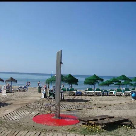 Elviria アパート